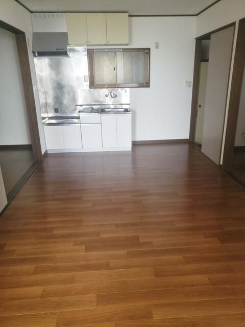 3LDK Apartment for Rent in Nagaoka, Niigata - Thumbnail 2