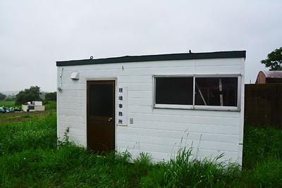 Prefabricated material storage facility on the outskirts of Isobunnai Station: Villas, real estate, properties for sale Hometown Information Center: Nationwide rural living property data — Image 1, Shibecha, Hokkaido