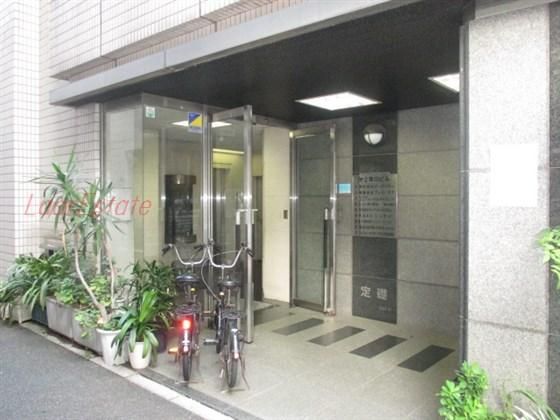 Office for Rent in Chiyoda, Tokyo - 57.85 sqm - Thumbnail 3