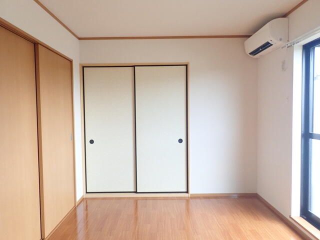 3DK Apartment for Rent in Akishima, Tokyo – 56.71 sqm - Thumbnail 4