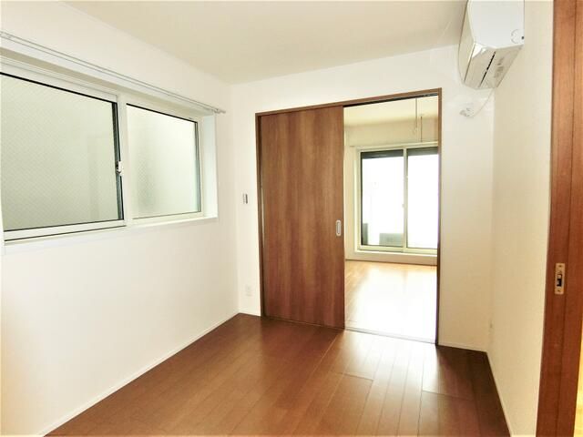 Modern 1DK Apartment for Rent in Sumida, Tokyo - Thumbnail 3