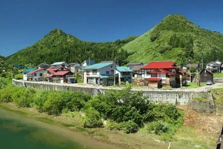 Former Minshuku with Tadami River Views in Fukushima's Tadami Town - Thumbnail 4