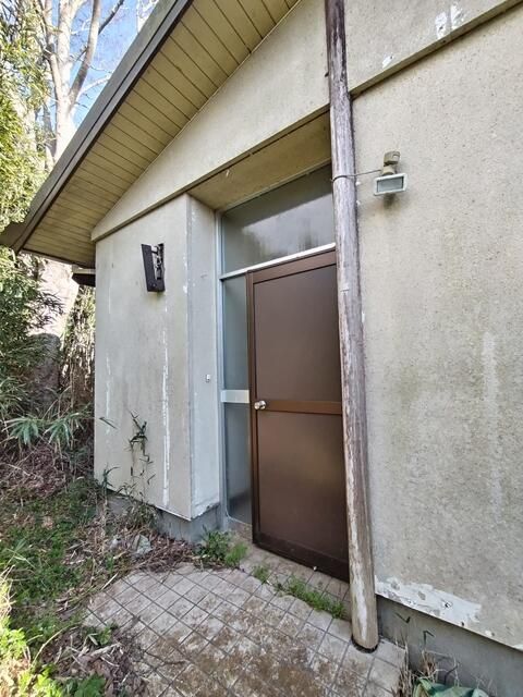 Spacious 5DK Detached House on Large Plot in Minamiboso, Chiba - Thumbnail 3