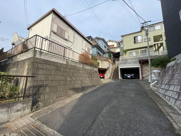 Land with Building for Sale in Ebina, Kanagawa | 114.68 sqm - Thumbnail 2