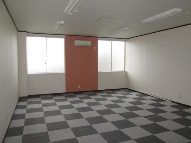 42.24 sqm Office for Rent in Akita City, Akita Prefecture - Thumbnail 4