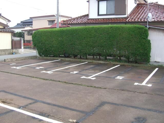 Parking Space for Rent in Tsuruoka, Yamagata - 5,000 yen - Thumbnail 3