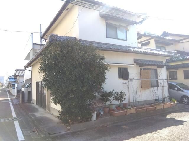 5DK House for Sale in Matsuyama, Ehime | 99.22 sqm, Near Ichitsubo Station - Thumbnail 3