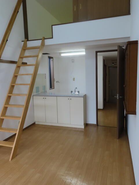1K Apartment for Rent in Chuo Ward, Niigata City - Thumbnail 2
