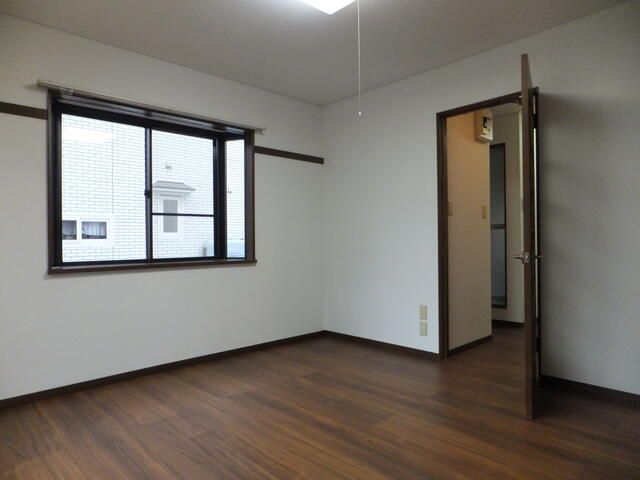 1K Apartment for Rent in Higashi-ku, Niigata City - Thumbnail 4