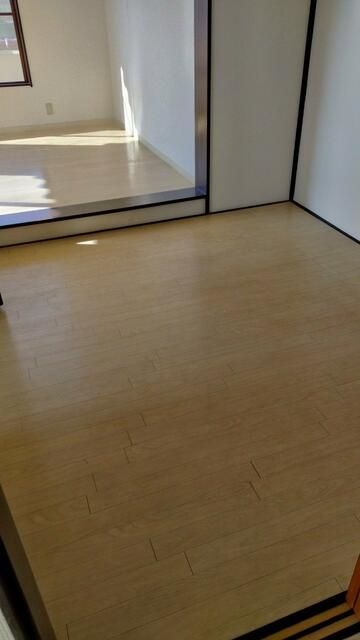 3K Apartment for Rent in Saitama City, Near Nishi-Urawa Station - Thumbnail 3