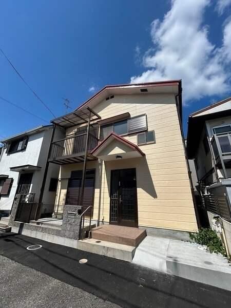 Renovated 2LDK House in Nishinomiya, Hyogo | 1995 Build - Main Image