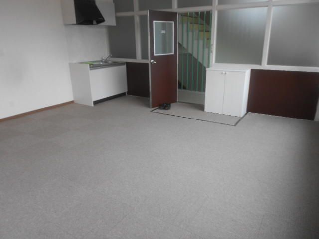Office for Rent in Yamagata City with Free Parking - Thumbnail 3