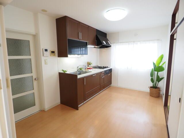 3LDK Apartment for Sale in Takashimadaira, Itabashi-ku, Tokyo - Thumbnail 4