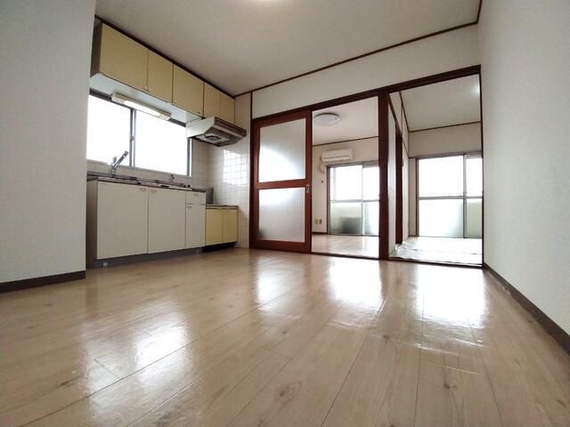 Mizawa Residence 3DK Apartment for Rent in Matsudo, Chiba - Thumbnail 3