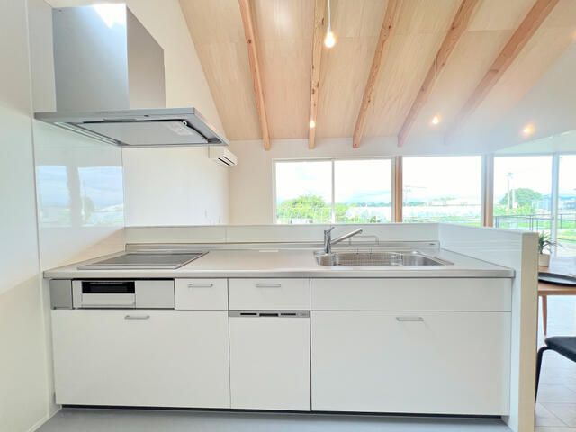 New 3LDK House for Sale in Kumamoto's Izumicho, Quiet Neighborhood - Image 1