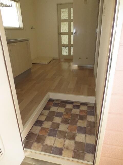 1K Apartment for Rent in Higashi Ward, Niigata City - Thumbnail 2