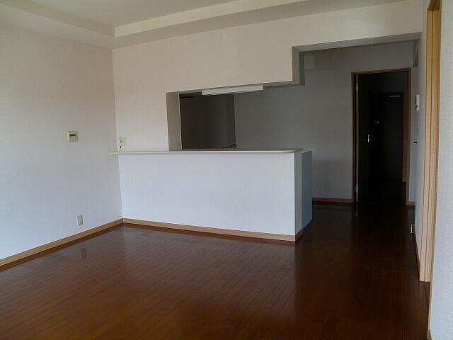 2LDK Apartment for Sale in Iida, Nagano | 70.81 sqm - Thumbnail 3