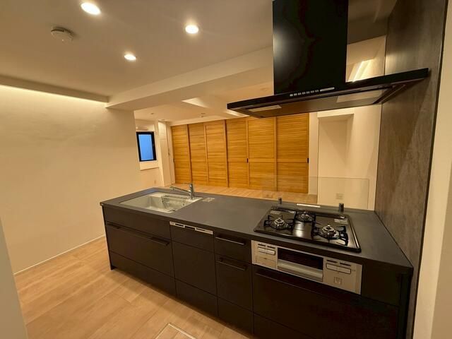Altesian Hiroo 1LDK Apartment for Sale in Shibuya, Tokyo - Thumbnail 4