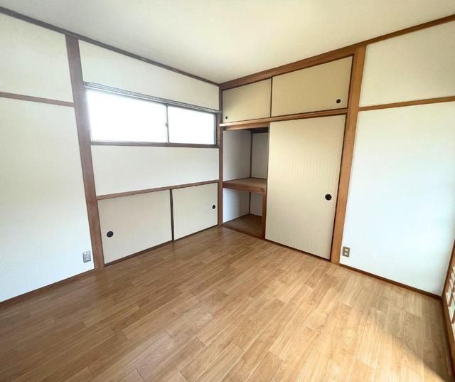 5DK House in Fukuyama with 223.65㎡ Land and Parking - Thumbnail 3