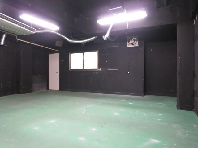 61 sqm Commercial Space for Rent in Fuchu, Tokyo - Thumbnail 3