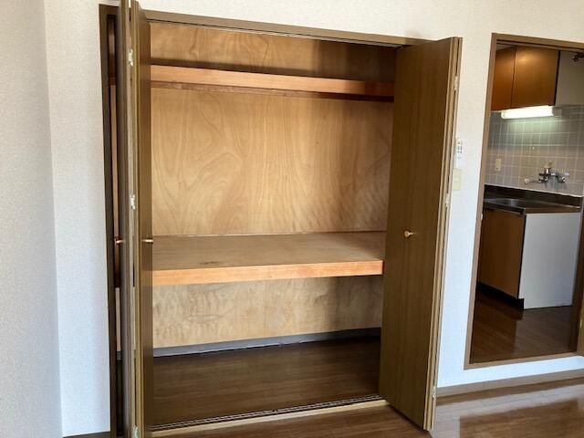 1K Apartment for Rent in Utsunomiya, Tochigi - Thumbnail 4