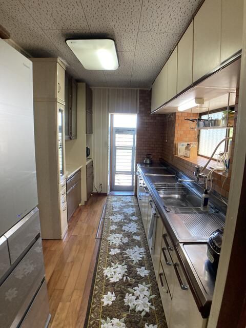 6LDK House for Sale in Moji Ward, Kitakyushu | 556 sqm Land - Thumbnail 4