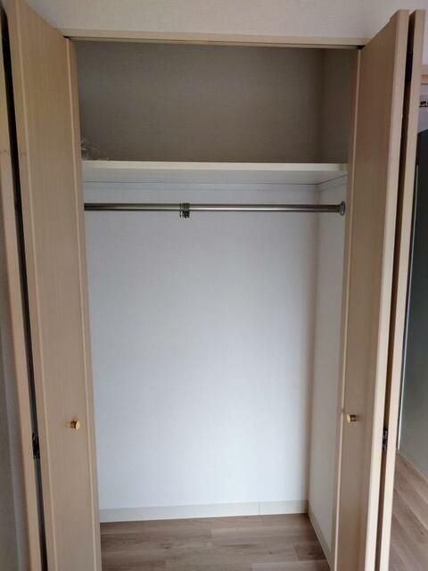 1K Apartment for Rent in Hiratsuka, Kanagawa - Near Station - Thumbnail 3