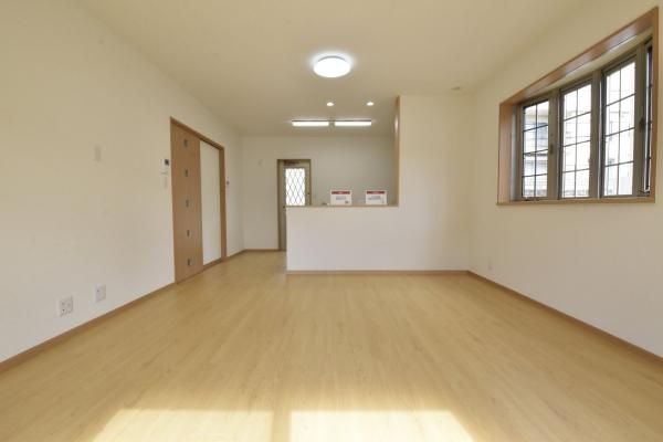 2007 4LDK Detached House for Sale in Okayama City's Kita Ward - Thumbnail 2