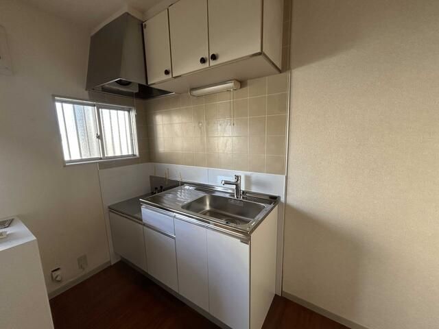 2DK Apartment for Rent in Chuo City, Yamanashi - 36.43 sqm - Thumbnail 4