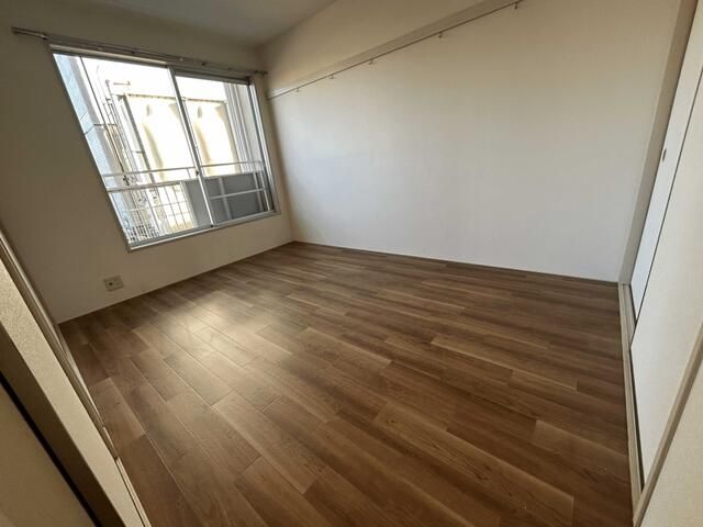 2DK Apartment for Rent in Chuo City, Yamanashi - 36.43 sqm - Thumbnail 2