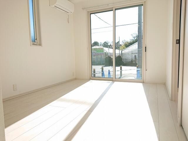 2LDK Terrace House for Rent in Nagareyama, Chiba - Thumbnail 2