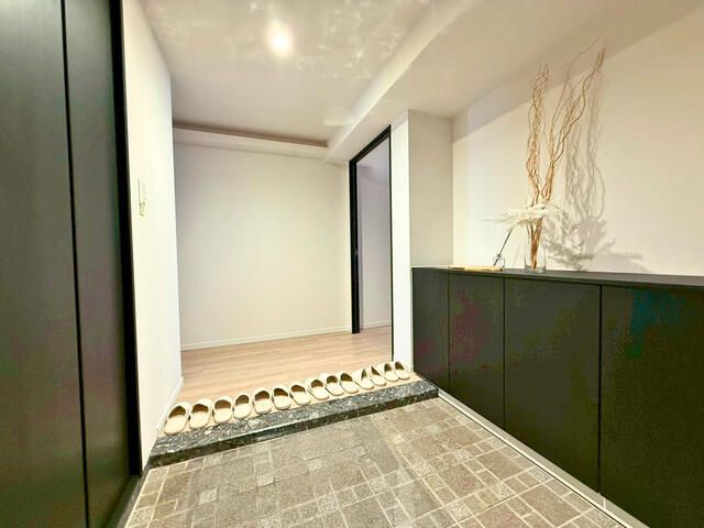 4SLDK Apartment for Sale in Maruyama Park, Sapporo - Thumbnail 2