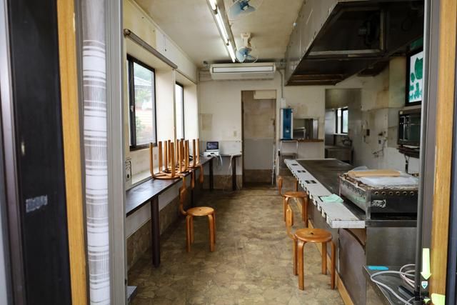 1999 2LDK Shop House on Corner Lot in Hiroshima Higashi Ward - Thumbnail 4