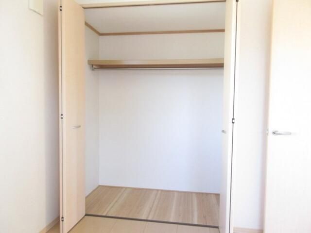 2LDK Apartment for Rent in Hokuto City, Yamanashi - Thumbnail 3