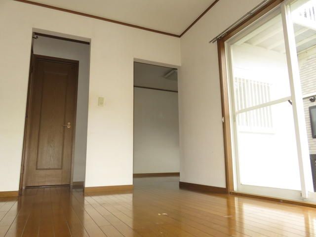 Terrace House for Rent near Kajigaya Station, Kawasaki - Thumbnail 4