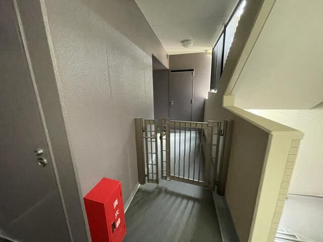 2LDK Condominium for Sale in Hakone, Kanagawa - Thumbnail 2