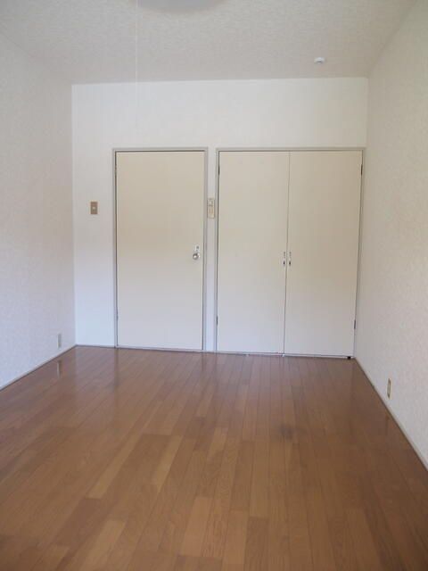 Evergreen A Apartment for Rent in Tsuru City, Yamanashi - Thumbnail 4