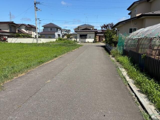 879.4 sqm Residential Land for Sale in Towada, Aomori - Thumbnail 3