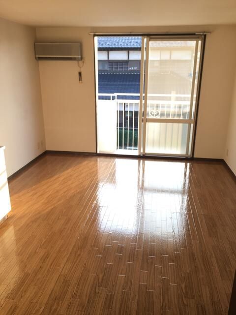2LDK Apartment for Rent in Sodegaura, Chiba - 48 sqm - Thumbnail 4