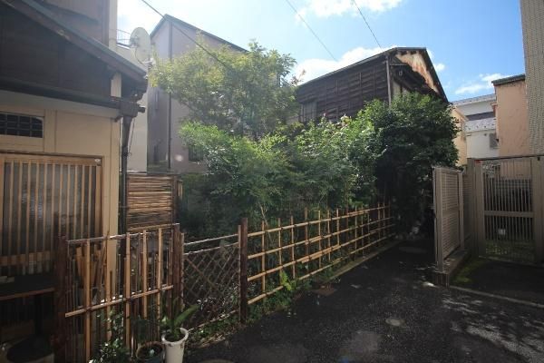 90.28 sqm Development Land for Sale in Shinjuku, Tokyo - Thumbnail 2