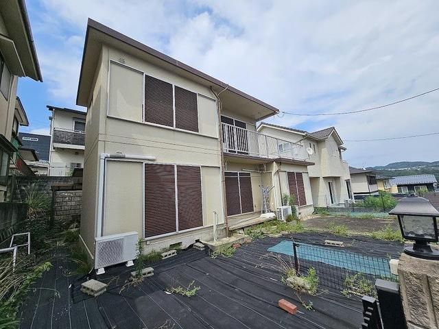 7-Bedroom House for Sale in Yahatagaoka, Hiroshima - Main Image