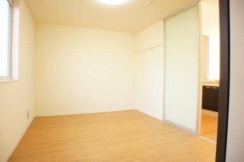 1LDK Apartment for Rent in Maebashi, Gunma - Thumbnail 4
