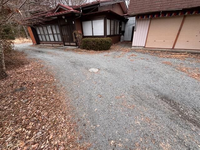 1027.96 sqm Residential Land for Sale in Fujikawaguchiko, Yamanashi - Thumbnail 2
