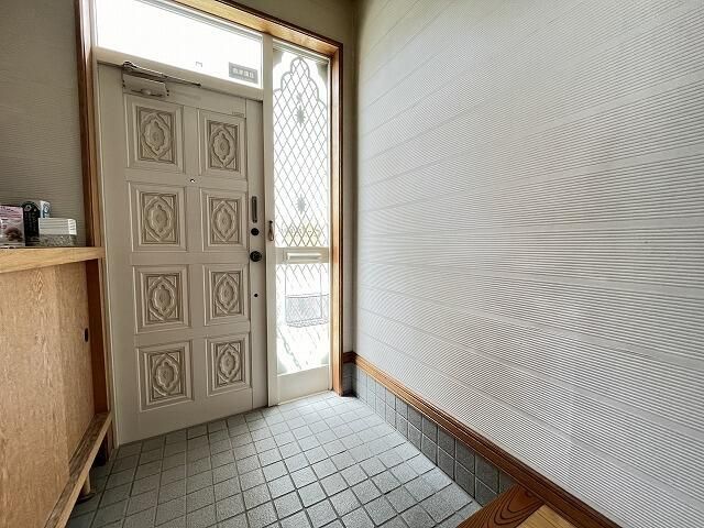 4LDK House for Sale in Hakodate's Kikyo District with 3 Parking Spaces - Image 16