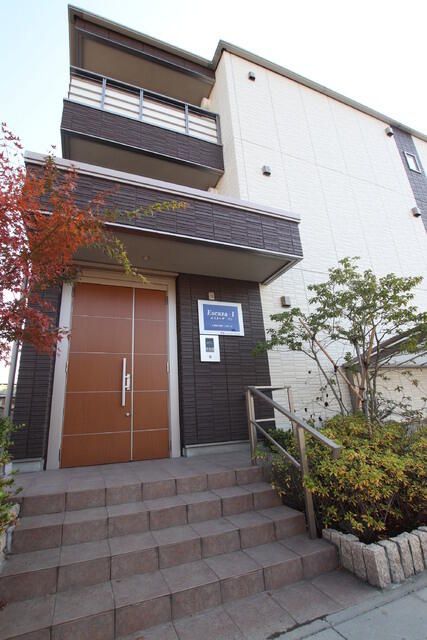 1K Apartment for Rent in Yashio, Saitama - Thumbnail 2