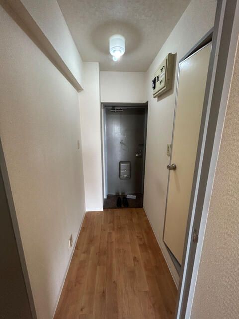 Used 1R Apartment for Sale in Hino City, Tokyo - 17.75 sqm - Thumbnail 4