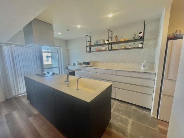 1LDK Apartment for Sale in Koto, Tokyo - Near Toyocho Station - Thumbnail 2