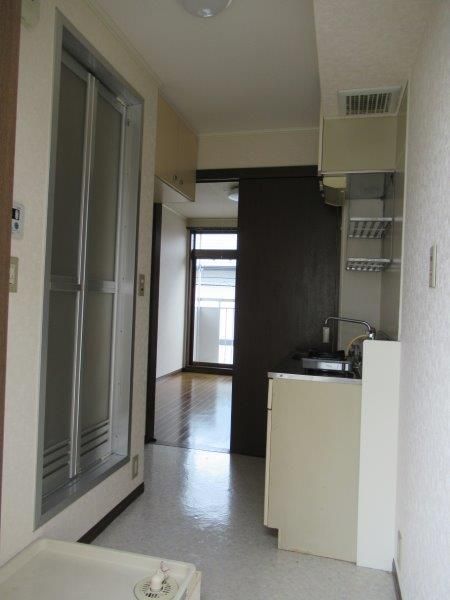Echo Heights 1K Apartment for Rent in Koshigaya, Saitama - Thumbnail 4