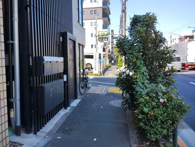 New RC Apartment Building for Sale in Setagaya, Tokyo - Thumbnail 2