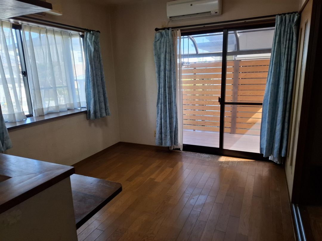 6DK House for Sale in Isahaya, Nagasaki with Parking - Thumbnail 3
